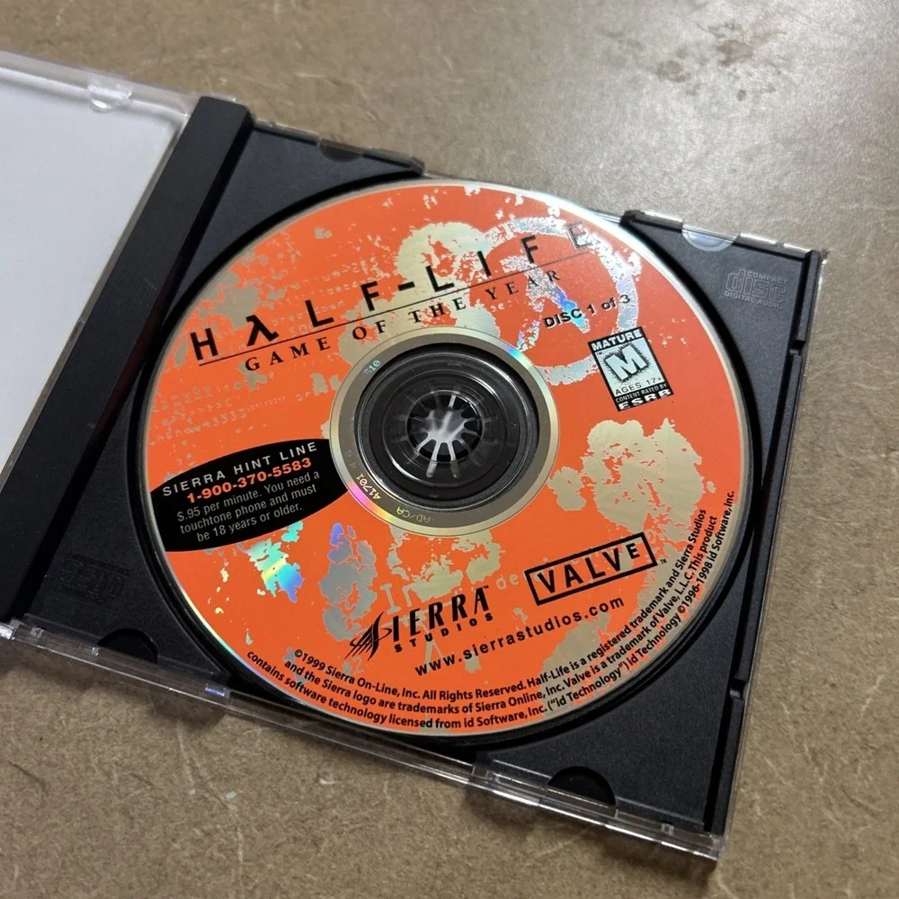 Half- Life Team Fortress Classic PC Game w/ Key Game of the Year Edition